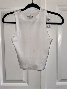BNWT Hollister White Ribbed Slim Tank
